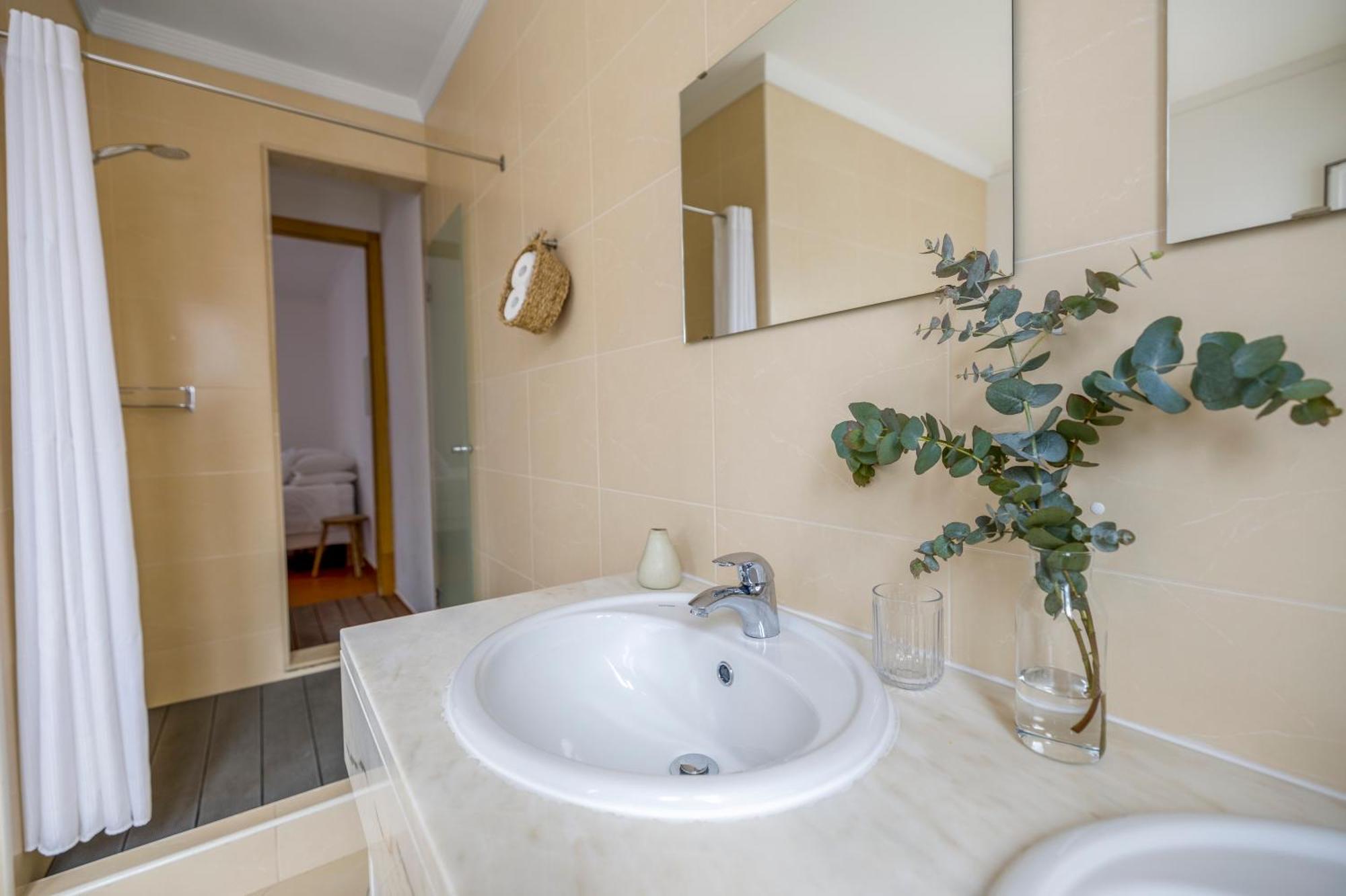 Casa Luma B&B ลากอส ภายนอก รูปภาพ